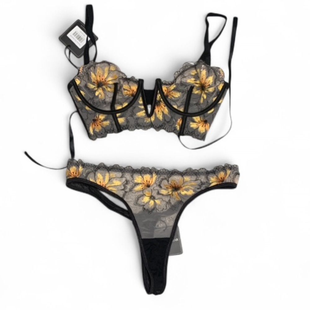 NWT Lilunderwear Embroidered Black Trim Sheer Lingerie Underwear Bra Thing Set